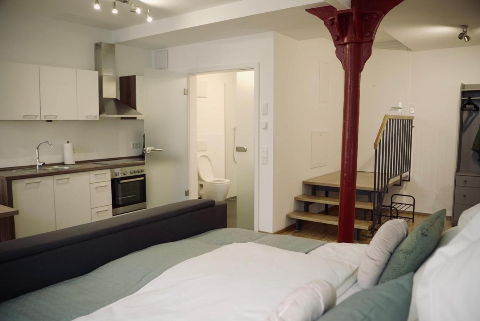 De La Vie Reutlingen - Altstadt Apartment An Stadthalle & Am Marktplatz Kültér fotó